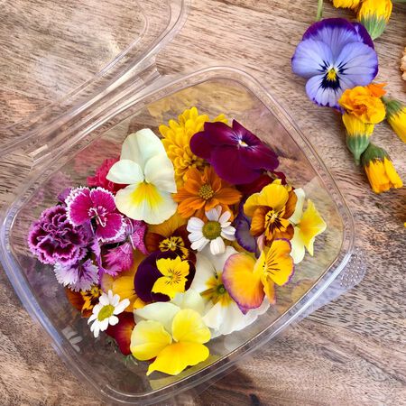 Fresh Edible Flowers - Lavender, Mixed